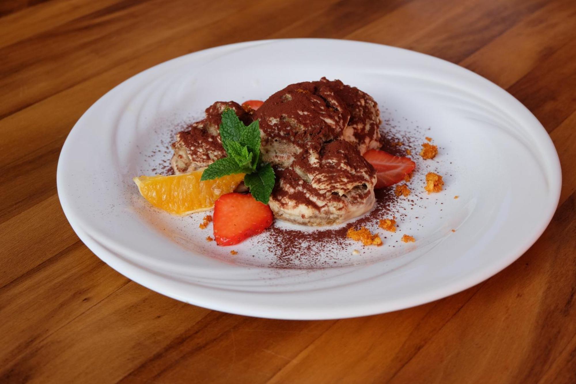 バヤ Malom Club Panzio Bed & Breakfast エクステリア 写真